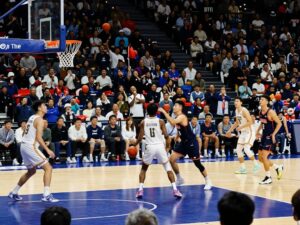Baskteball players in action during Appalachian State Women's Basketball game