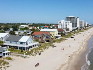 An image illustrating the historical sites of Myrtle Beach along the boardwalk